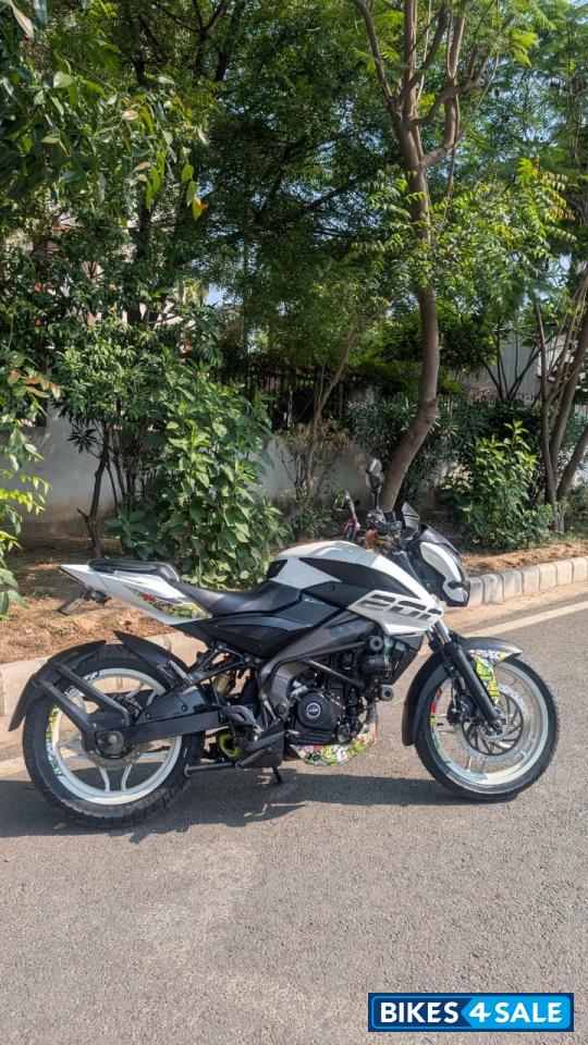 Bajaj Pulsar NS 200 BS6