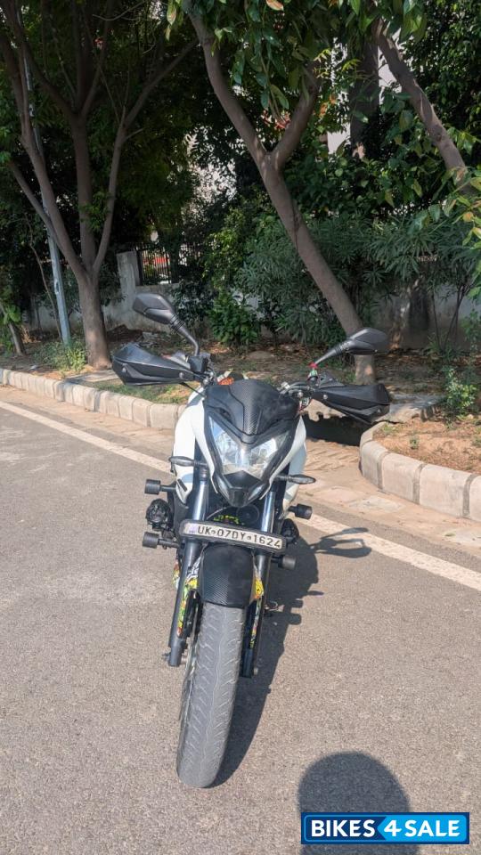 Bajaj Pulsar NS 200 BS6 Bajaj Pulsar NS 200 BS6