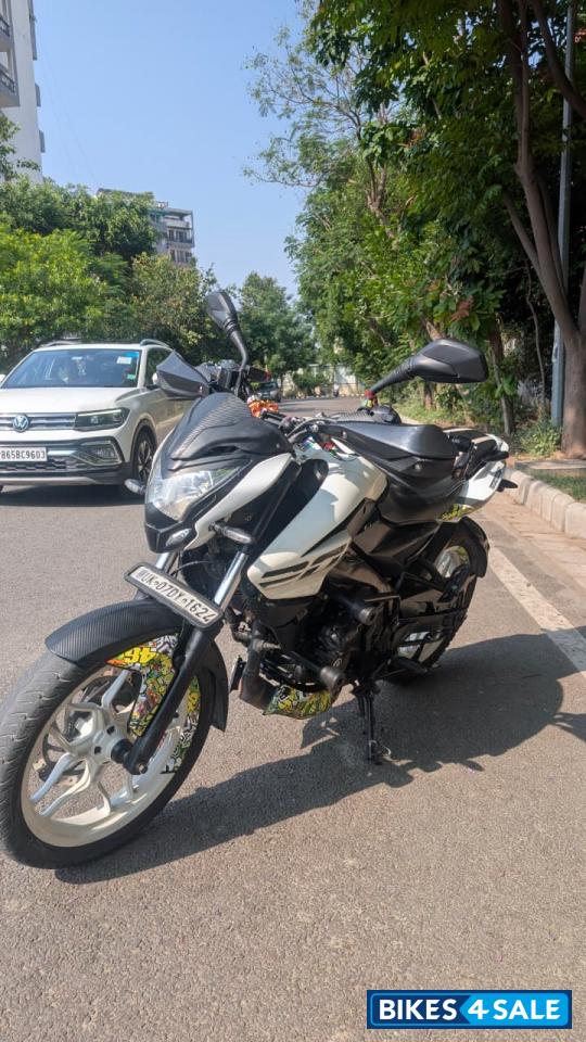 Bajaj Pulsar NS 200 BS6 Bajaj Pulsar NS 200 BS6