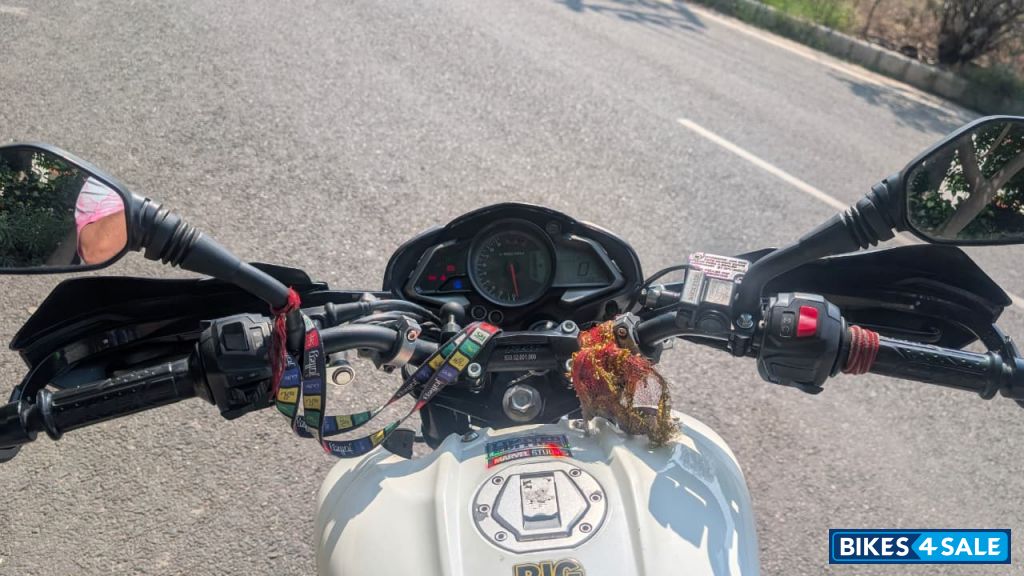 Bajaj Pulsar NS 200 BS6 Bajaj Pulsar NS 200 BS6