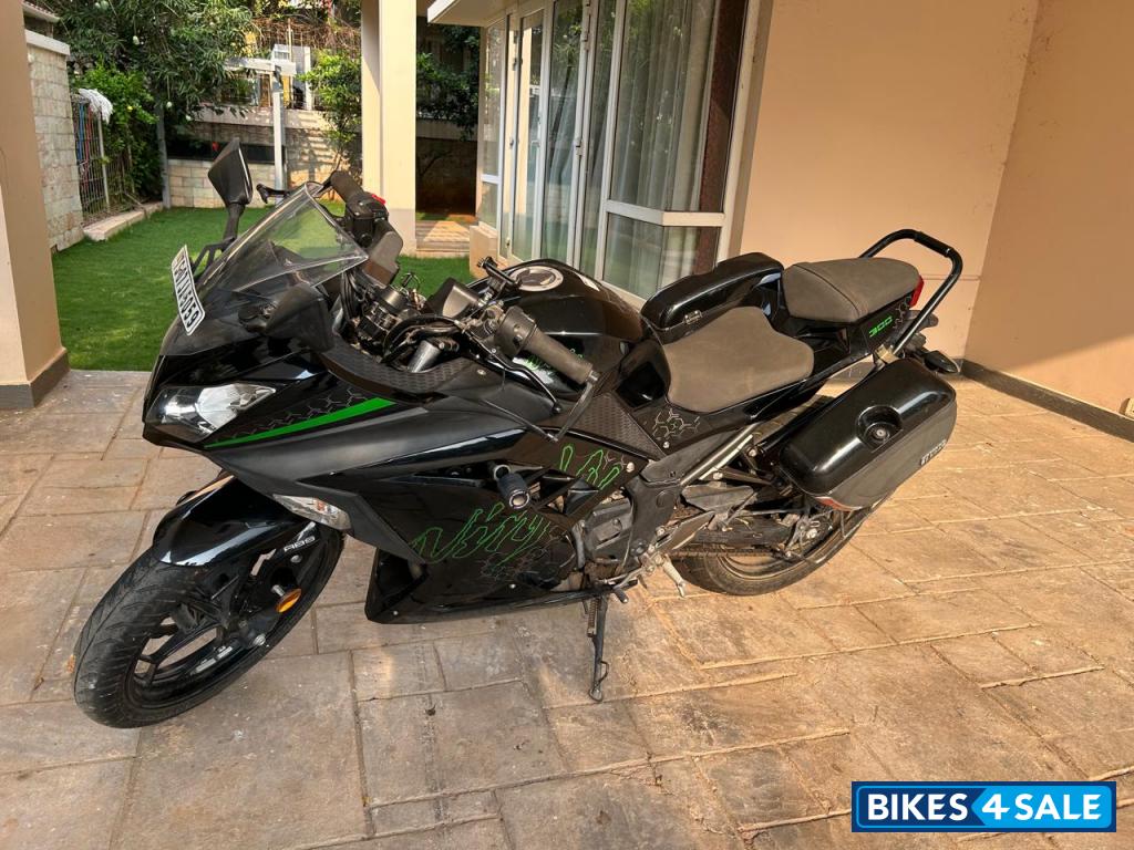 Kawasaki Ninja 300R Kawasaki Ninja 300R