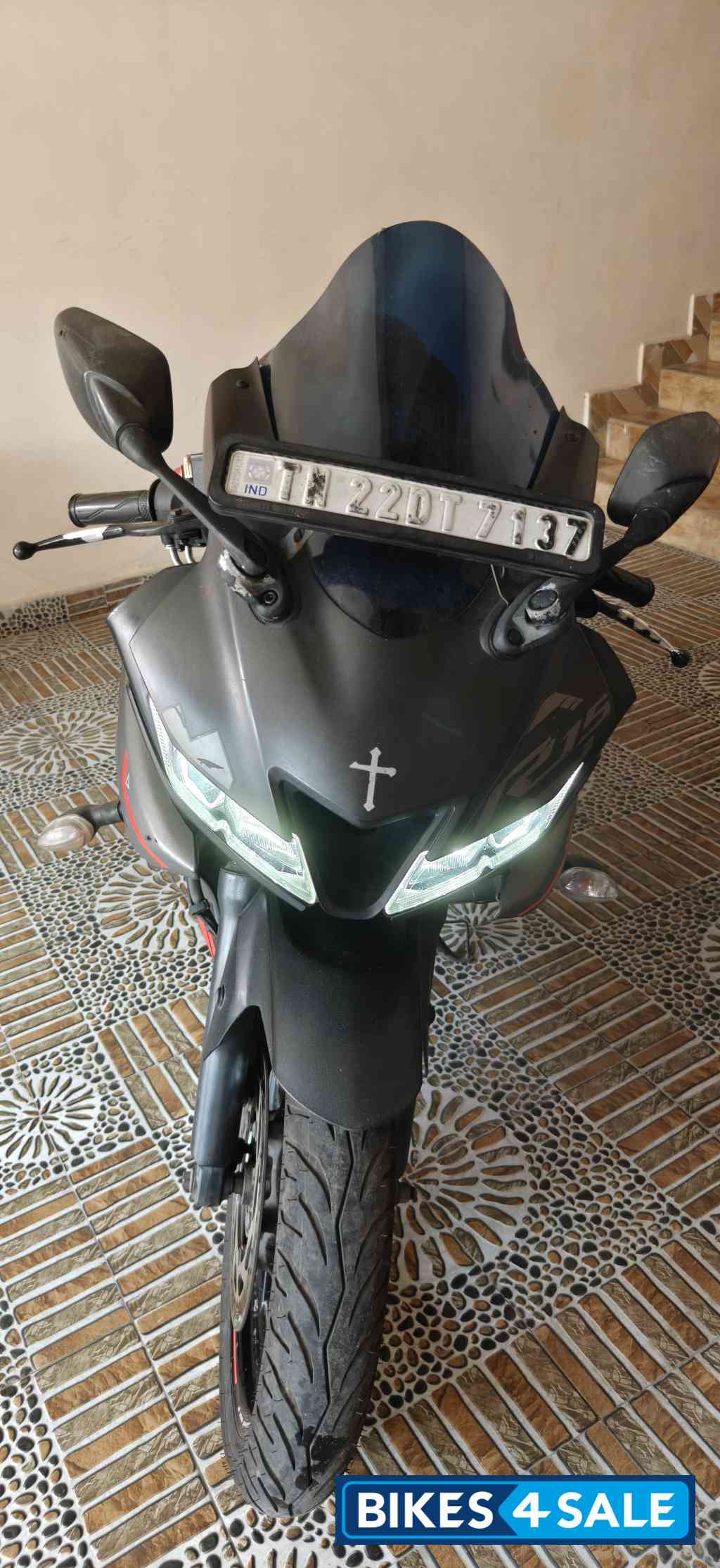 Thunder Grey Yamaha YZF R15 V3 Thunder Grey Yamaha YZF R15 V3