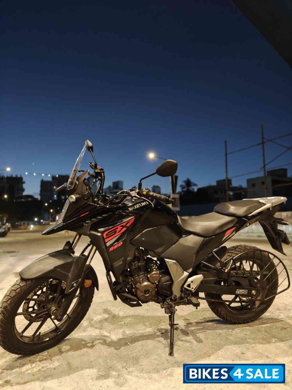 Black Suzuki V-Strom 250