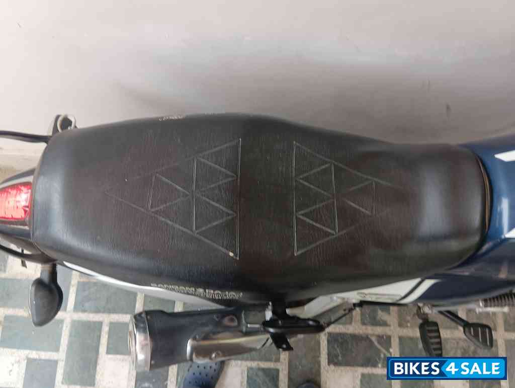 Bajaj V15 Bajaj V15
