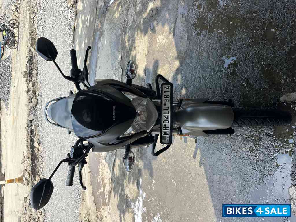Grey Honda Livo Disc