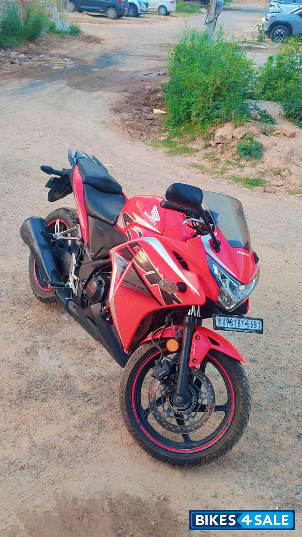 Sports Red Honda CBR 250R ABS Sports Red Honda CBR 250R ABS