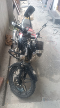 Bajaj V15