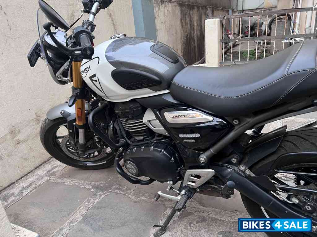 Triumph Speed 400