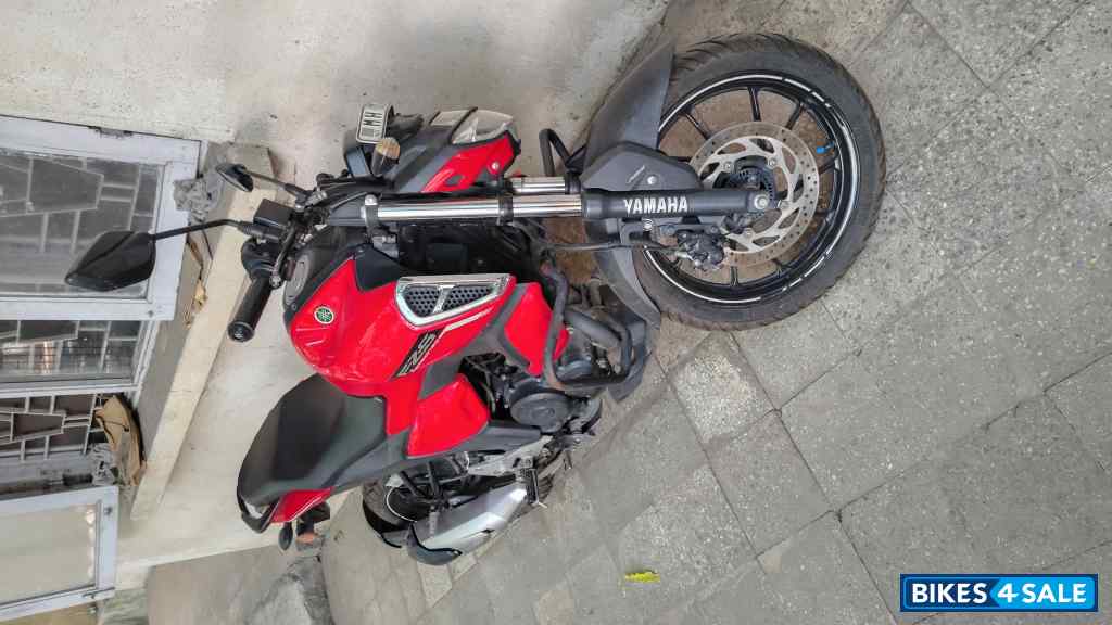 Red Yamaha FZ-S FI V3 Red Yamaha FZ-S FI V3