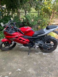 Yamaha YZF R15 V2