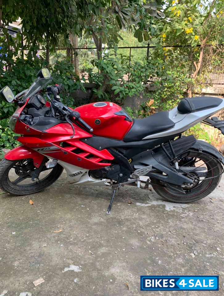 Yamaha YZF R15 V2