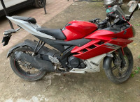 Yamaha YZF R15 V2