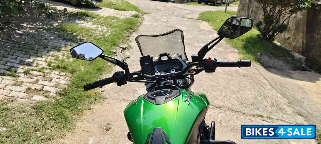 Savanna Green Bajaj Dominar 400 ABS BS6