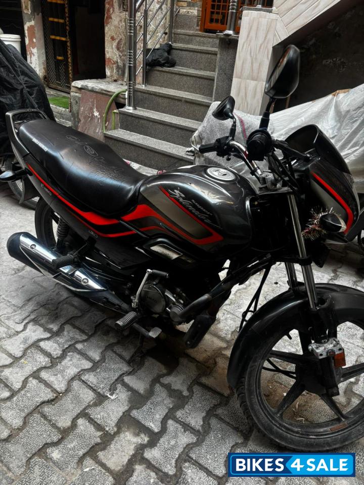 Grey Metallic Hero Super Splendor BS6