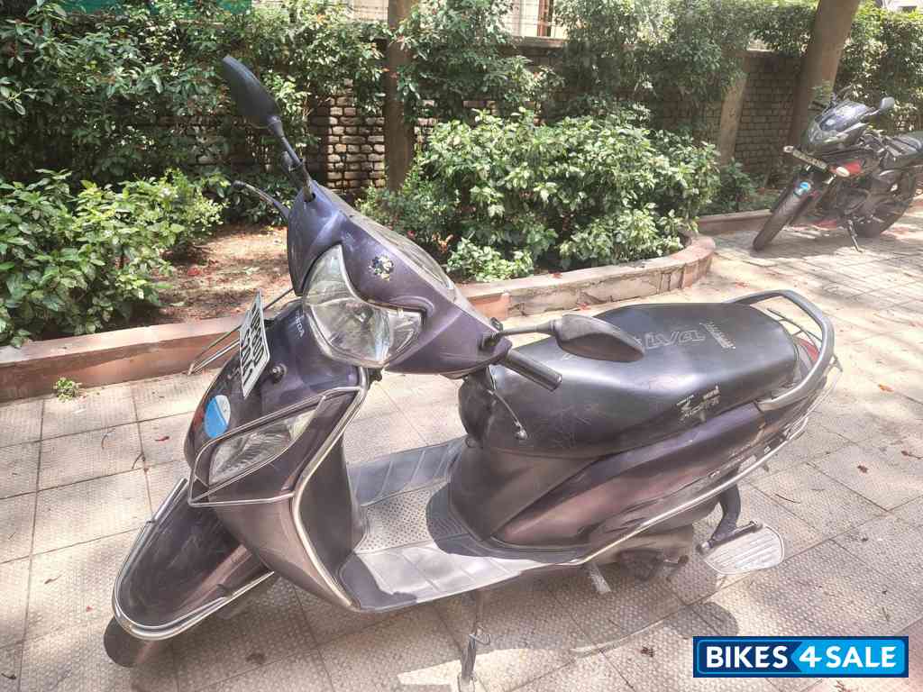 Purple Honda Activa i