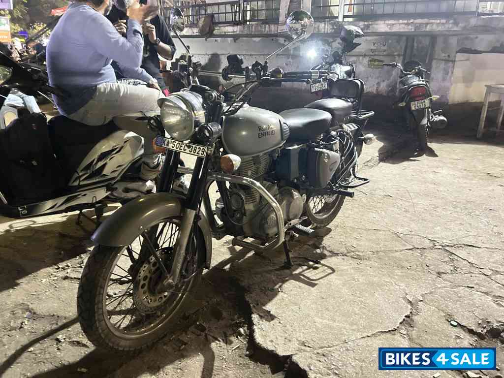 Gunmetal Grey Dual Channel Abs Royal Enfield Classic Gunmetal Grey