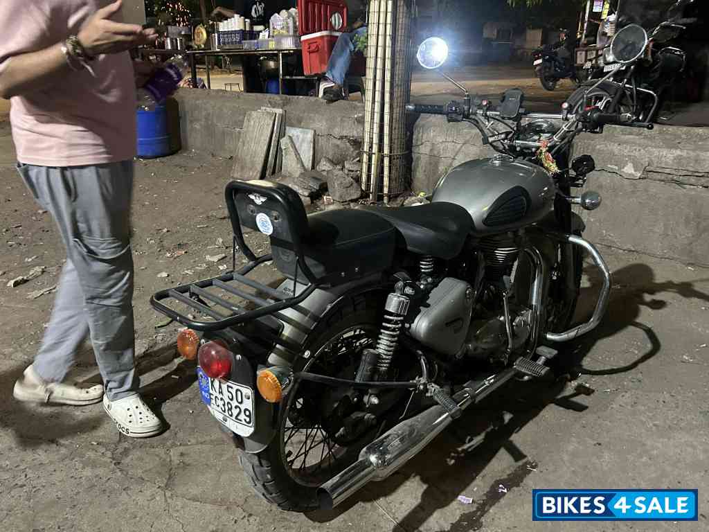 Gunmetal Grey Dual Channel Abs Royal Enfield Classic Gunmetal Grey
