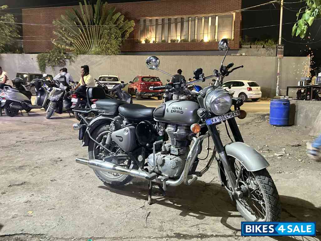 Gunmetal Grey Dual Channel Abs Royal Enfield Classic Gunmetal Grey