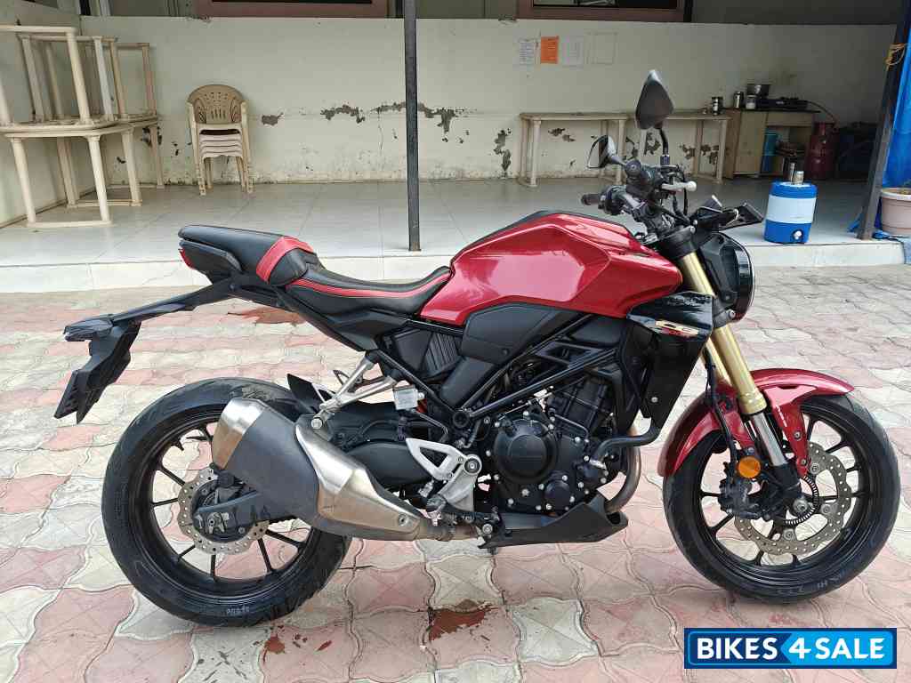 Spartan Red Honda CB300R