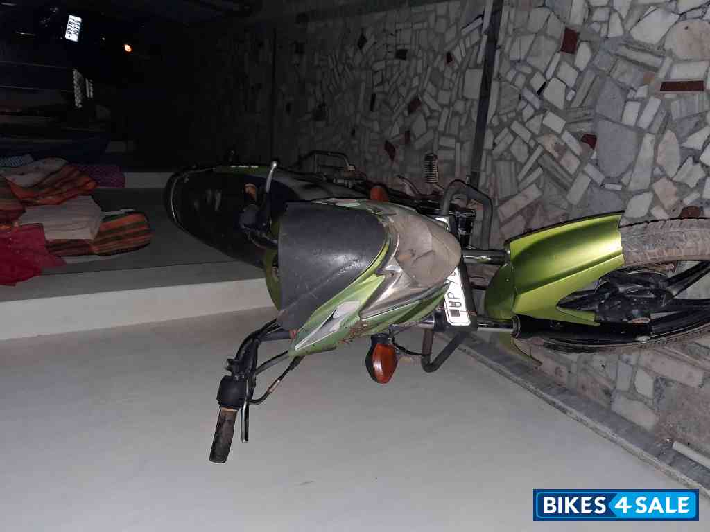 Green Suzuki Hayate EP