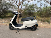 White Ola S1 Pro