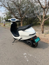 White Ola S1 Pro