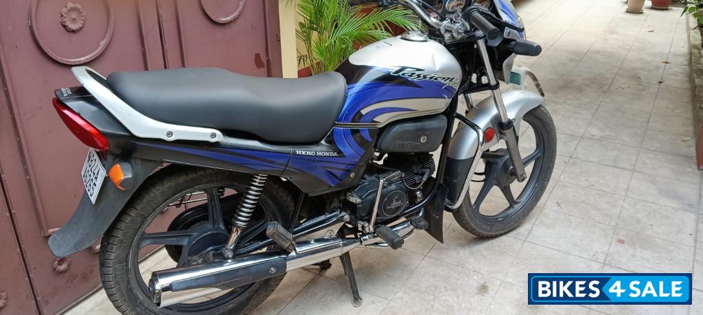 Silver-blue Hero Passion Plus