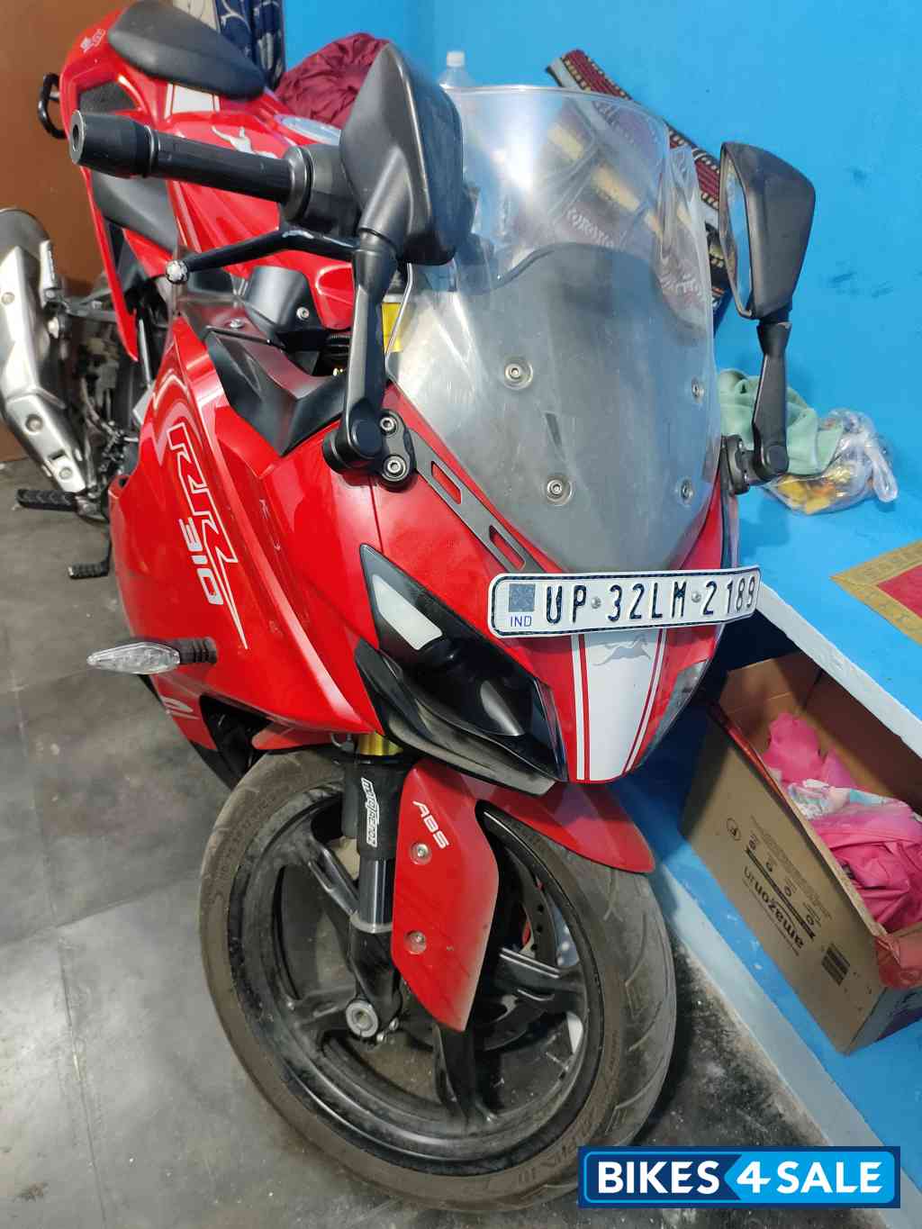 Red TVS Apache RR 310