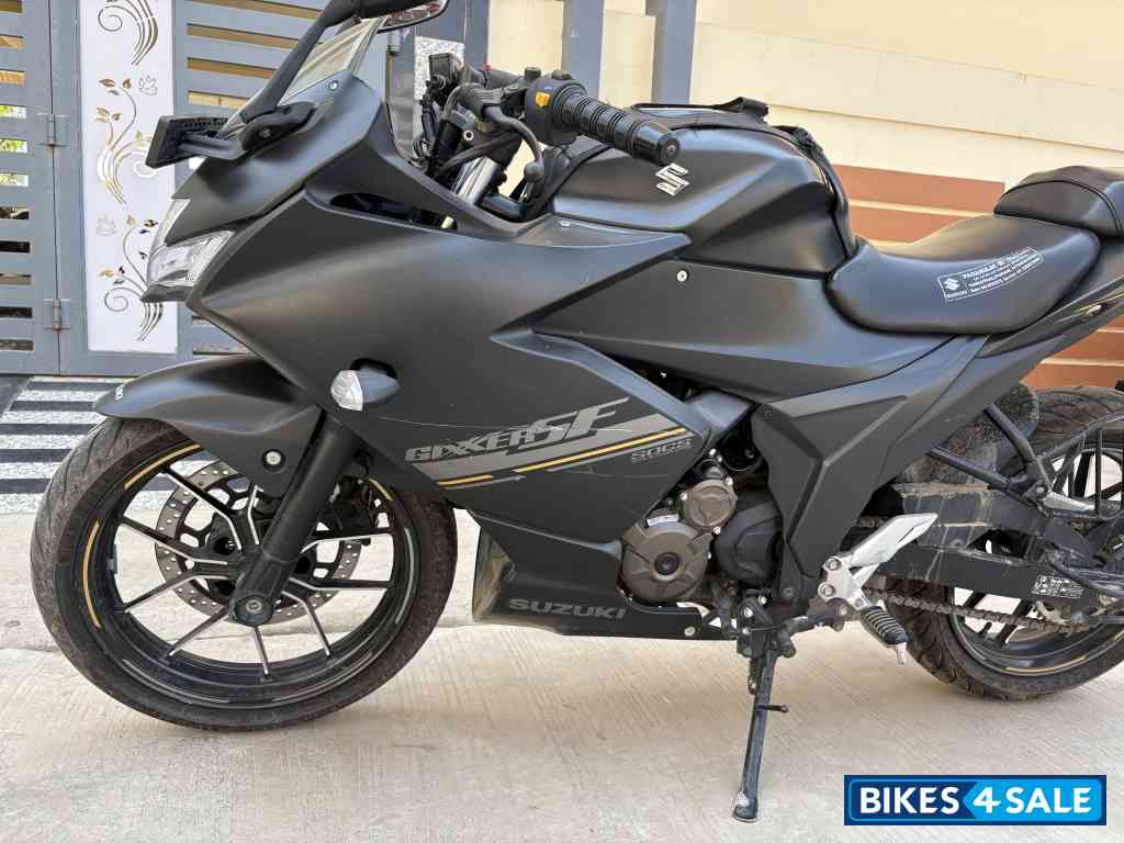 Suzuki Gixxer SF 250