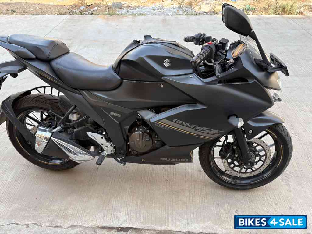 Suzuki Gixxer SF 250