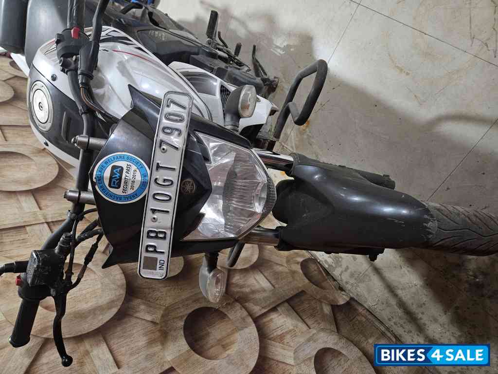 Yamaha FZ-S