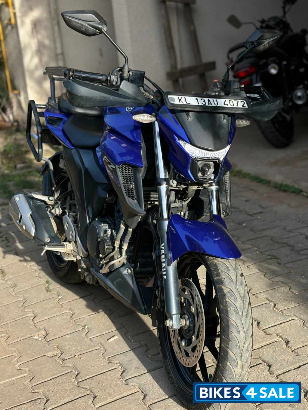 Blue Yamaha FZ 25 BS6
