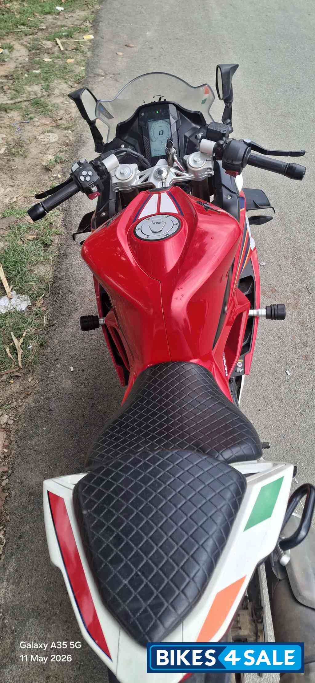 Race Replica TVS Apache RR 310 2024