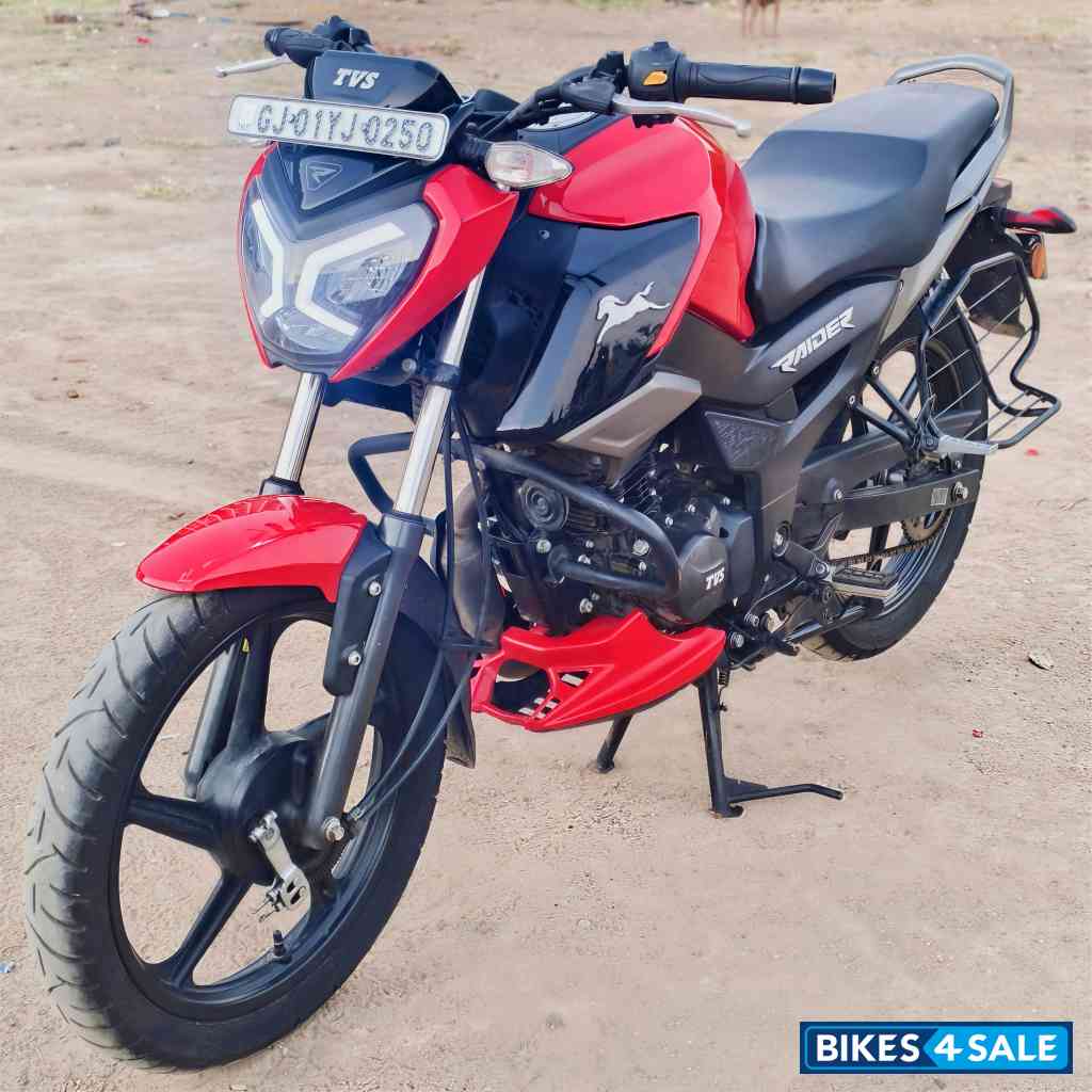 TVS Raider Single Seat