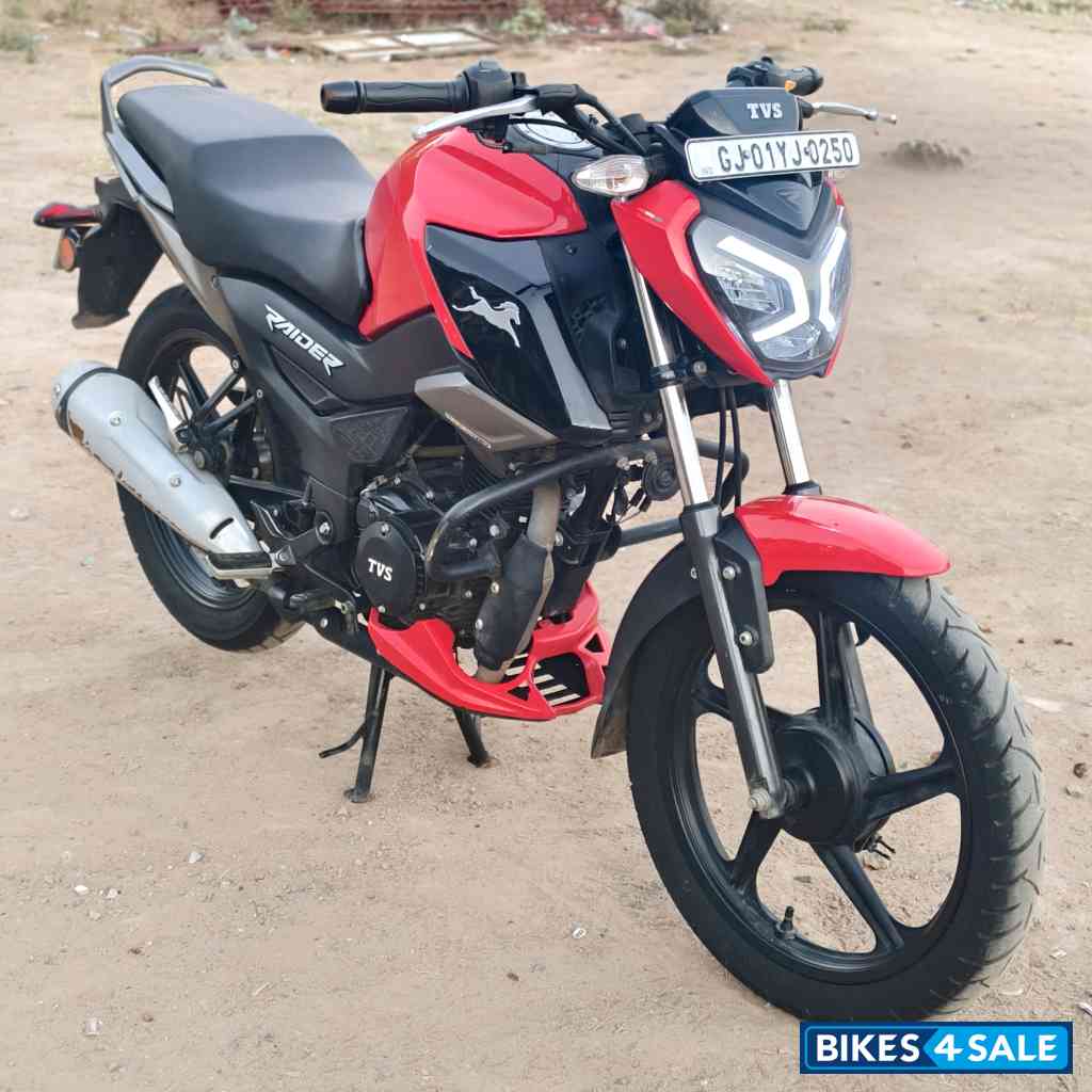 TVS Raider Single Seat TVS Raider Single Seat