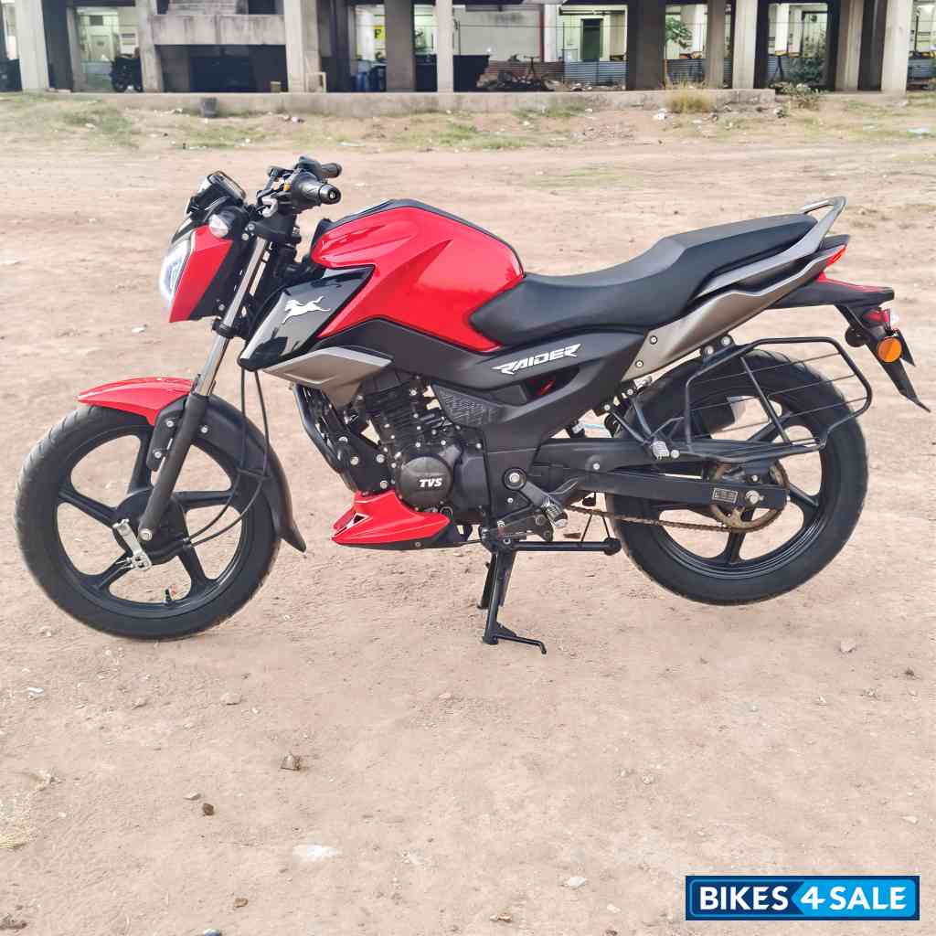 TVS Raider Single Seat TVS Raider Single Seat