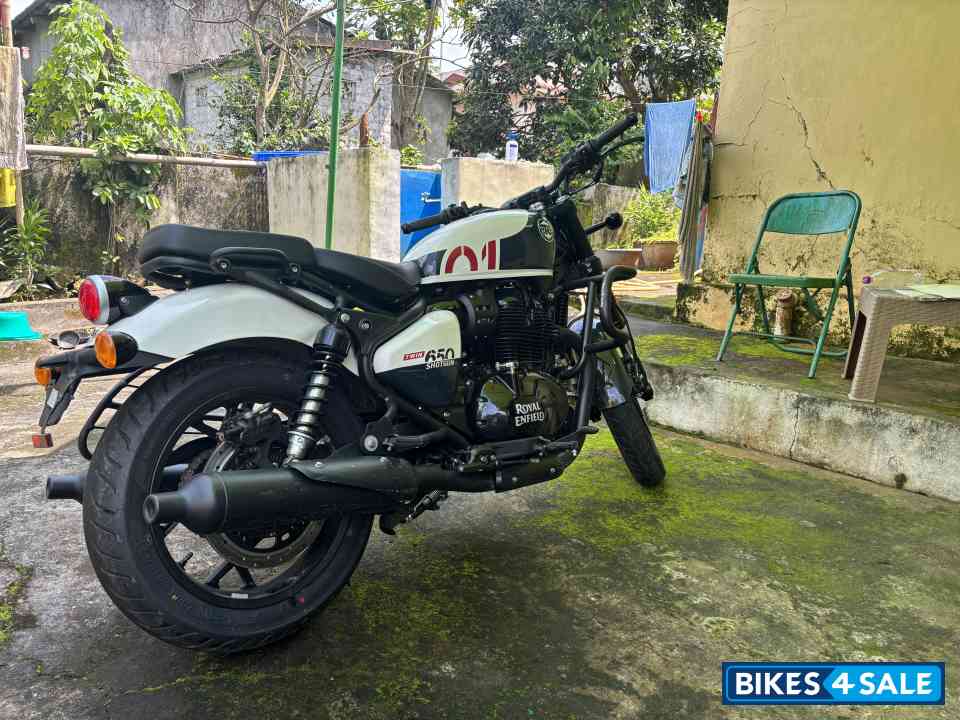 Royal Enfield Shotgun 650 Royal Enfield Shotgun 650
