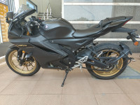 Dark Knight Yamaha R15 V4