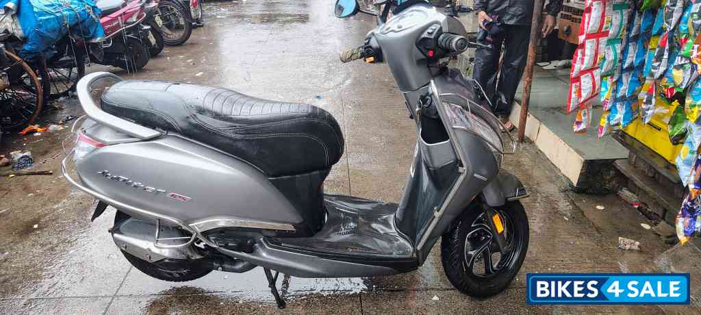Grey TVS Jupiter BS6