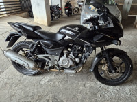 Bajaj Pulsar 220F