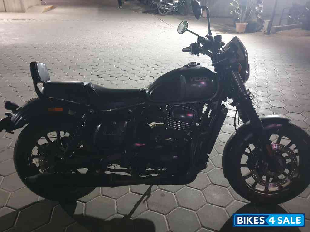 Smokey Grey Yezdi Roadster YEZDI ROADSTER BSVI