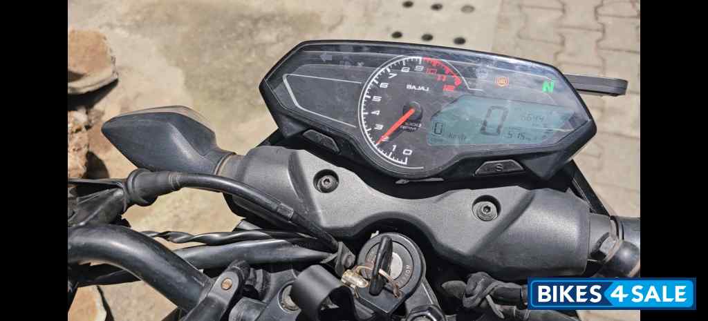 Black Bajaj Pulsar N160 Dual Channel ABS