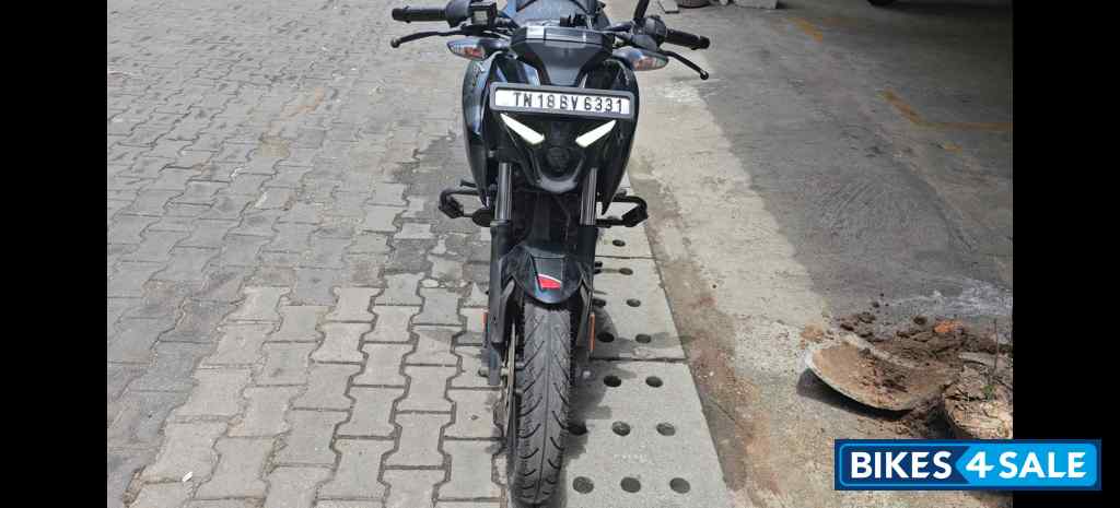 Black Bajaj Pulsar N160 Dual Channel ABS