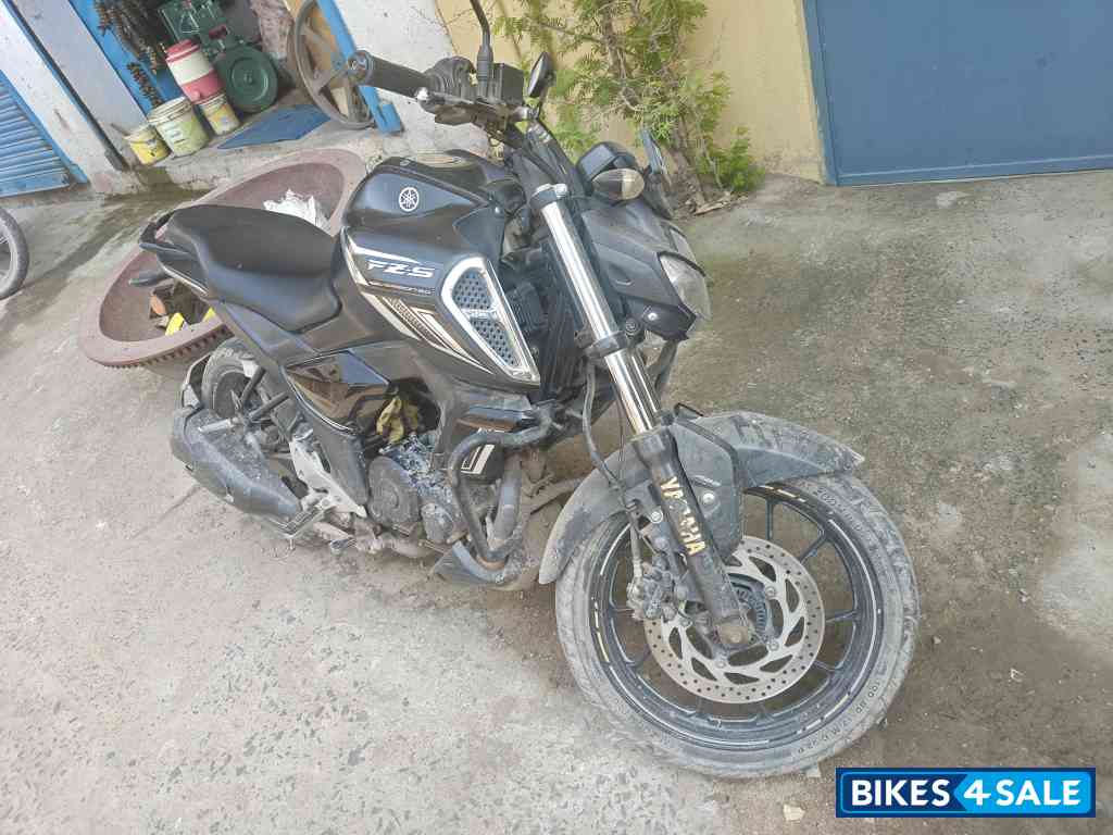 Yamaha FZ-S FI V2