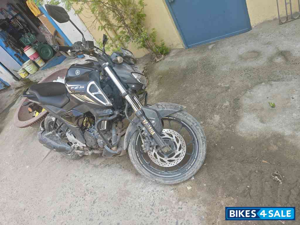 Yamaha FZ-S FI V2