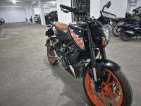 Black KTM Duke
