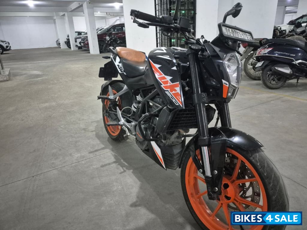 Black KTM Duke Black KTM Duke