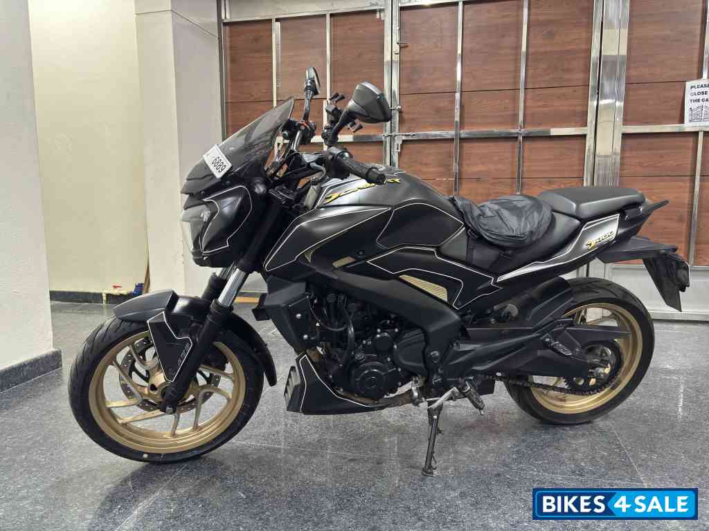 Matte Black Bajaj Dominar 400 ABS BS6