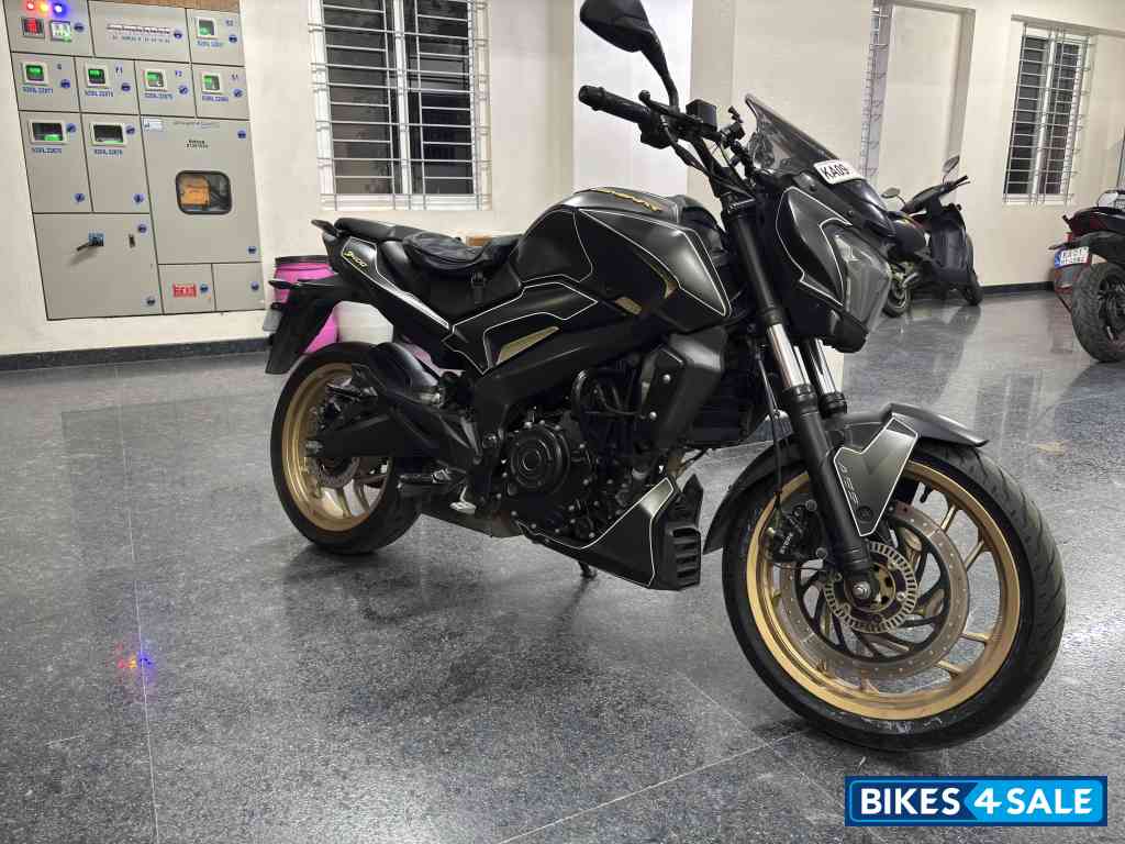 Matte Black Bajaj Dominar 400 ABS BS6
