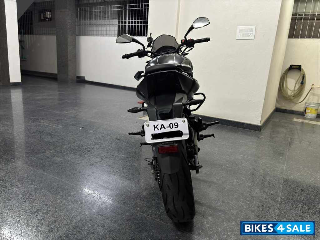 Matte Black Bajaj Dominar 400 ABS BS6